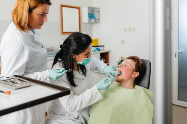 Best Knocked-Out Tooth (Avulsed Tooth) Treatment in Des Moines, WA